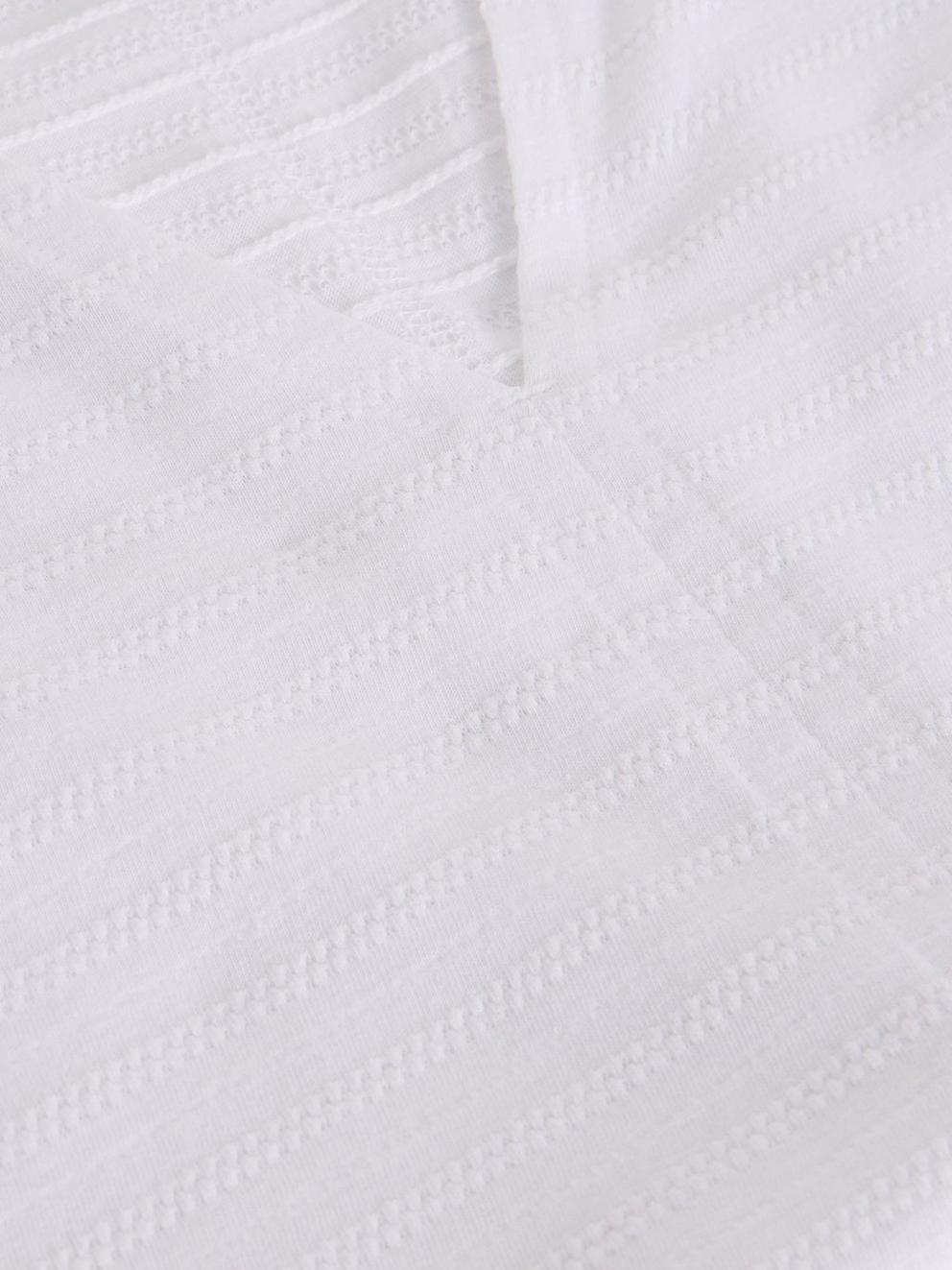 Nelly Notch Texture Tee