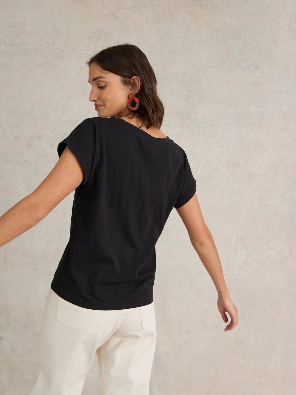 Nelly Cotton Notch Neck Tee