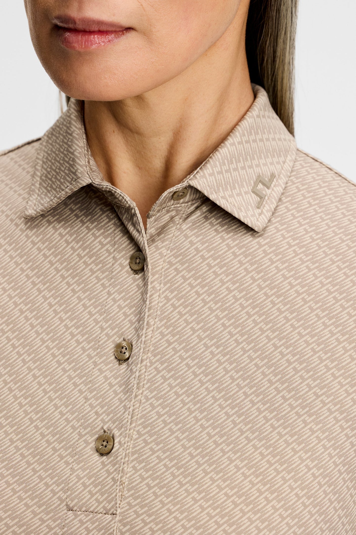 Caitlyn Polo / Flight Bridge Brindle Fossil S