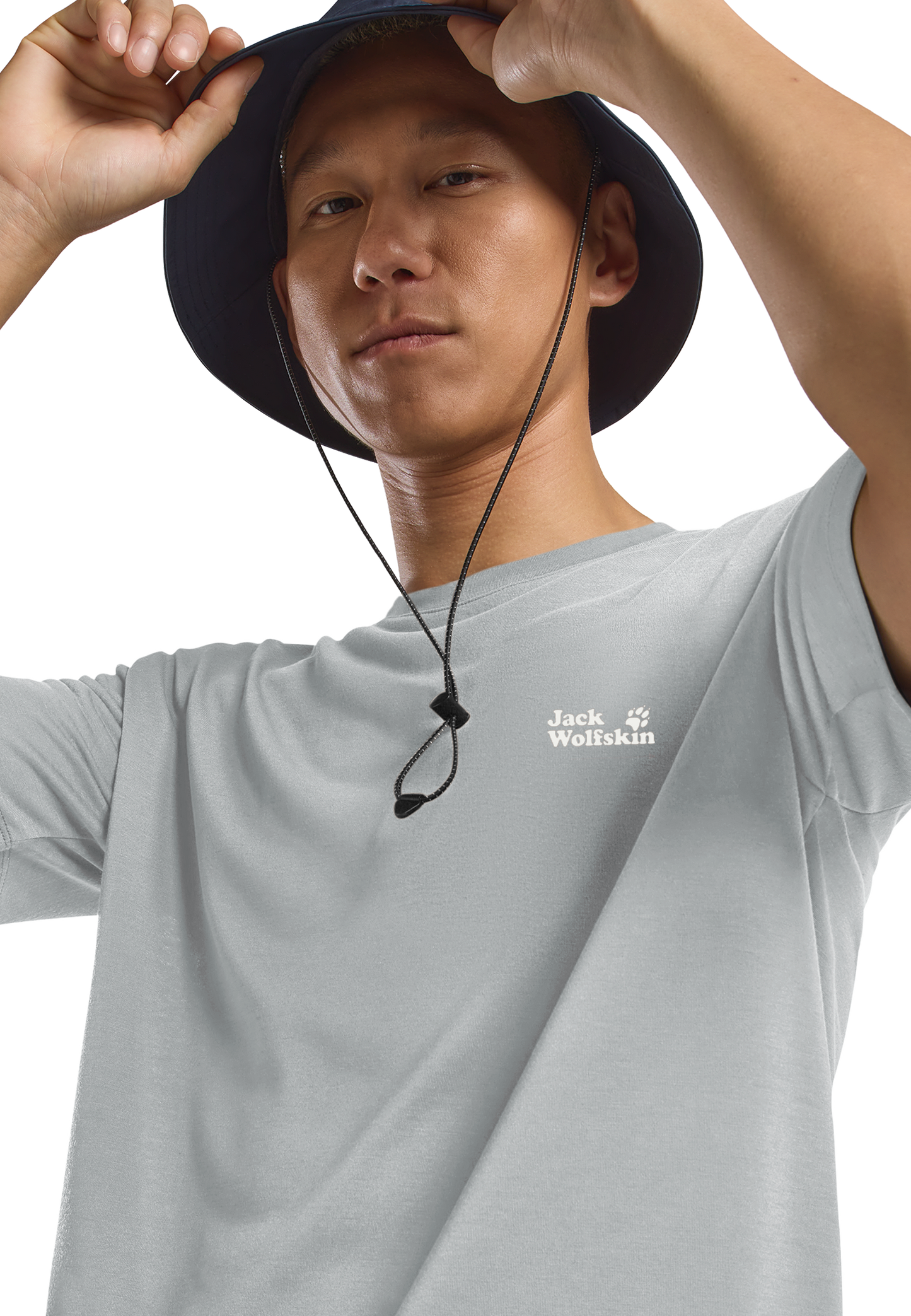 VONNAN GRAPHIC T M