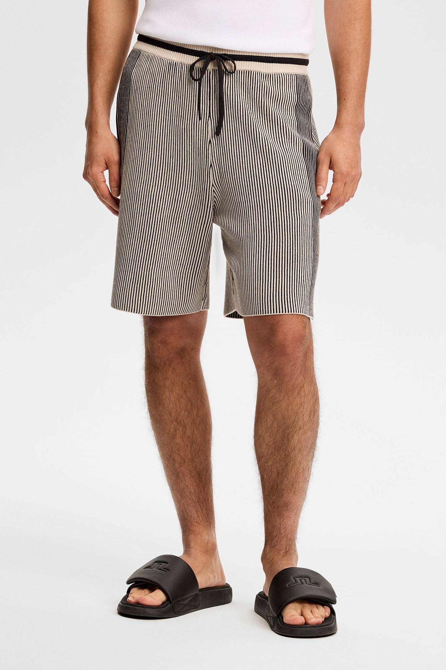 Simon Knitted Shorts / Moonbeam