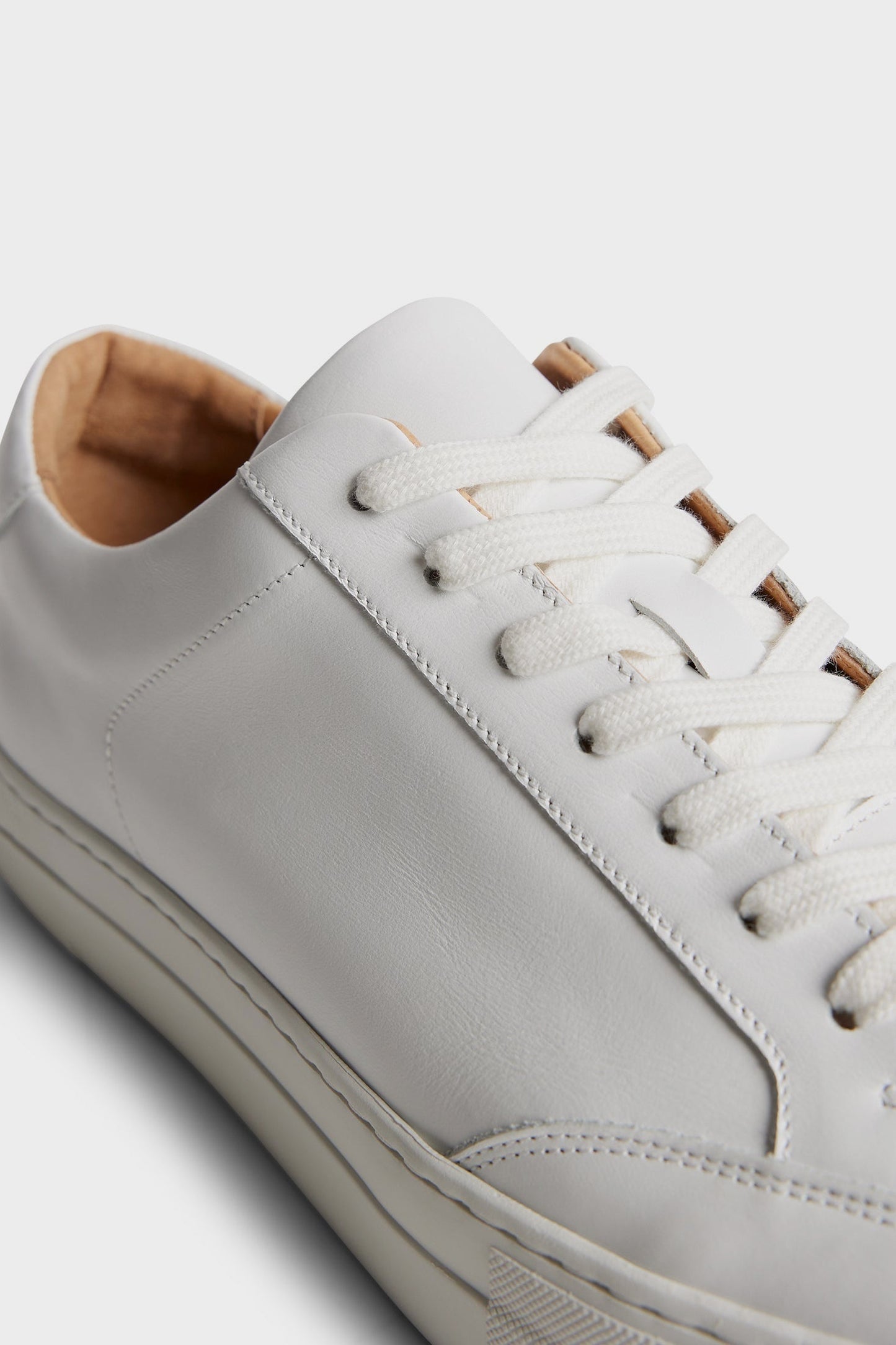 Art Signature Leather Sneaker / White